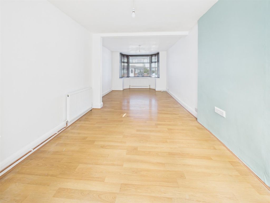 Property photo 2 of 10 Large Reception Room