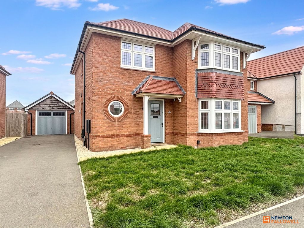 Property photo 1 of 33