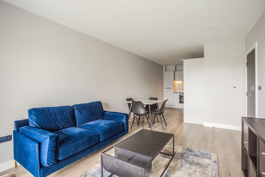 Property photo 3 of 15 68592_Flat-9-Old-...