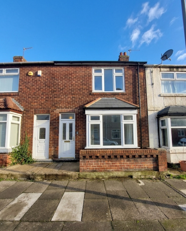 Property photo 1 of 17