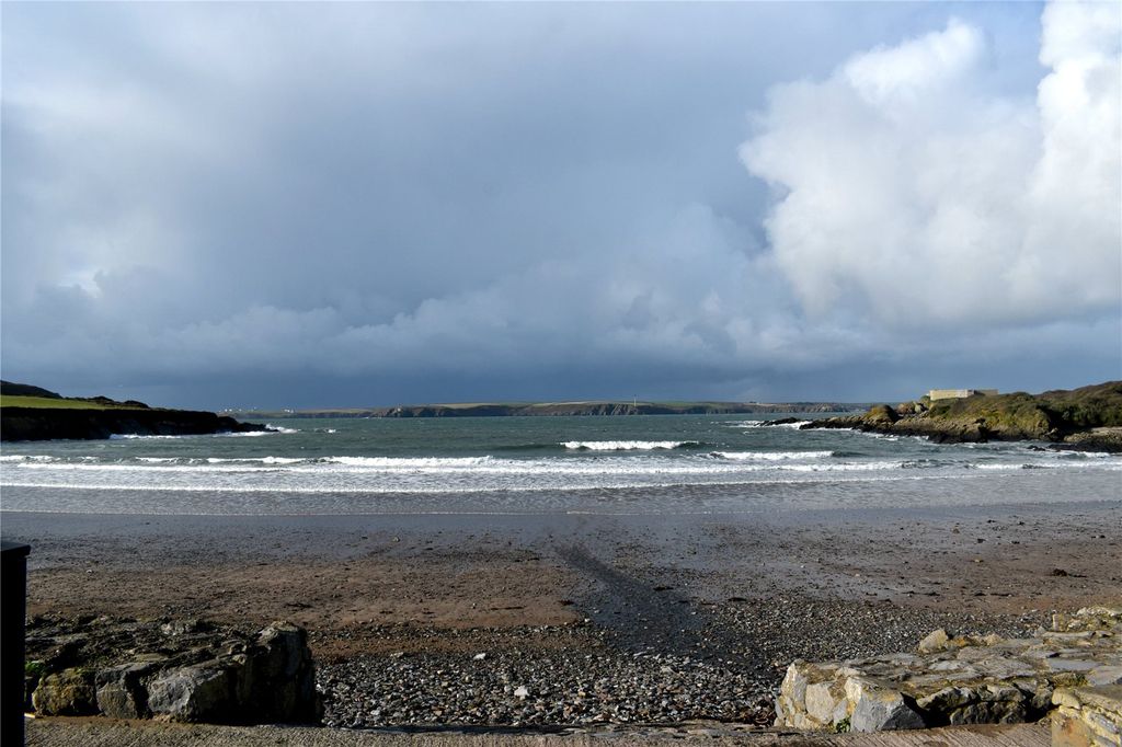 Property photo 3 of 25 Picture No. 50