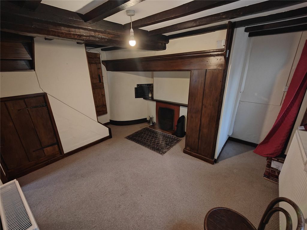 Property photo 3 of 8 Picture No. 13