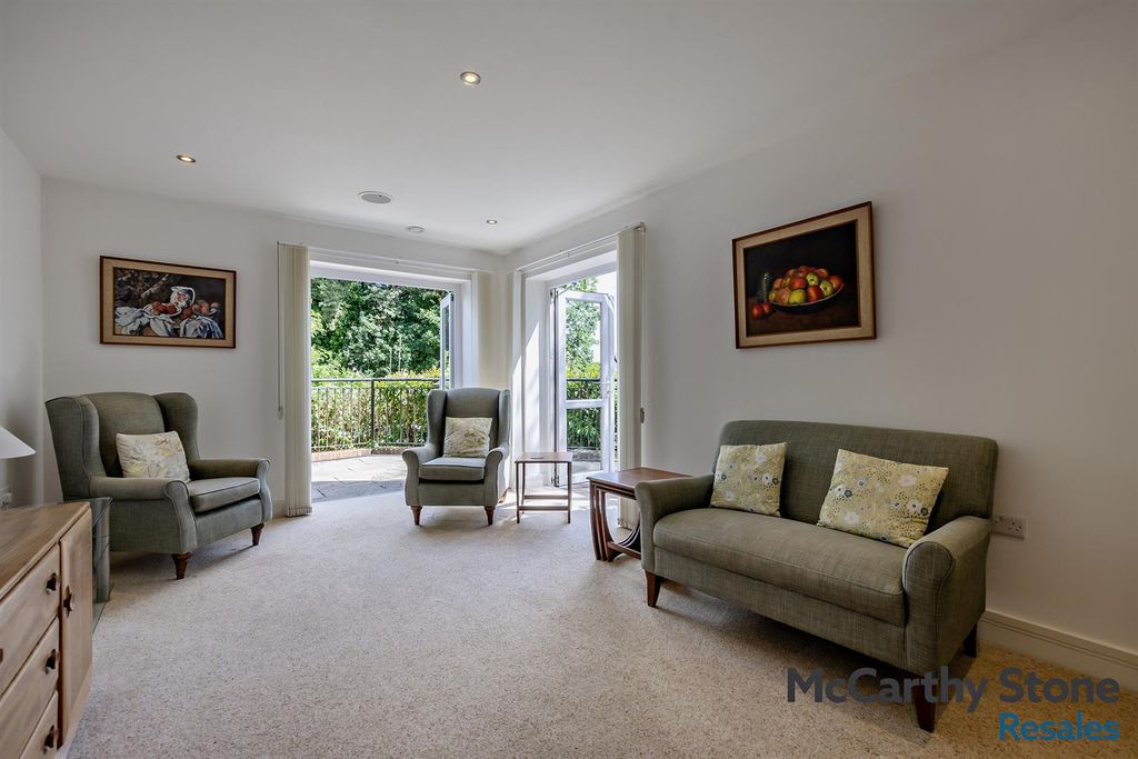 Property photo 1 of 38 8696647-Interior04-800.Jpg