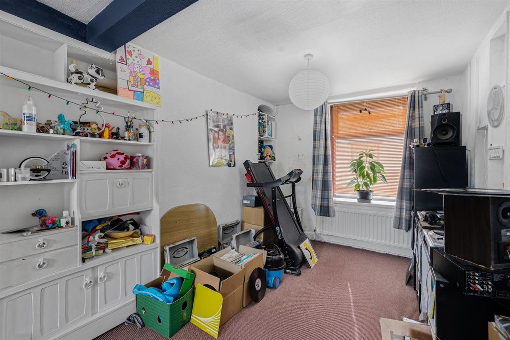 Property photo 3 of 16 4 Graig Street-4.Jpg