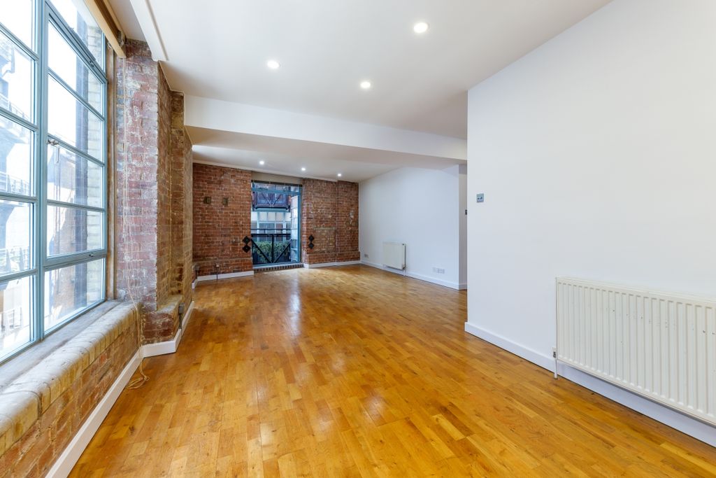 Property photo 2 of 15 Boss House F28 (0...