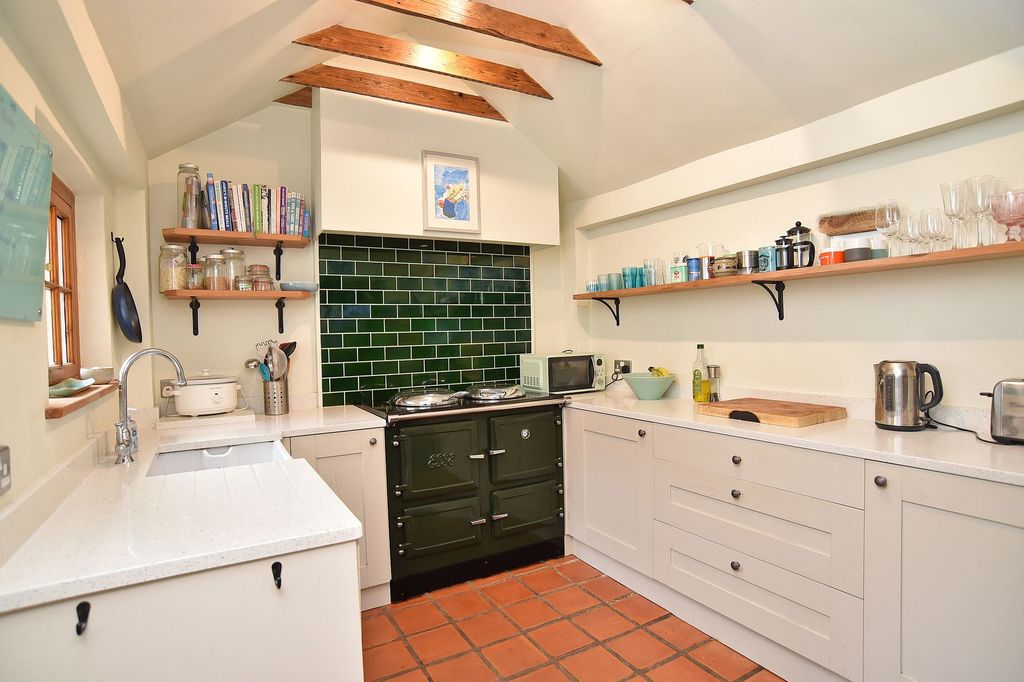 Property photo 3 of 13