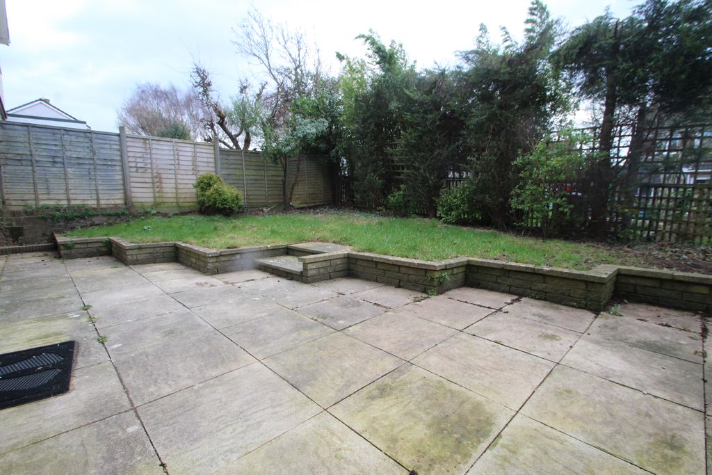 Property photo 3 of 9