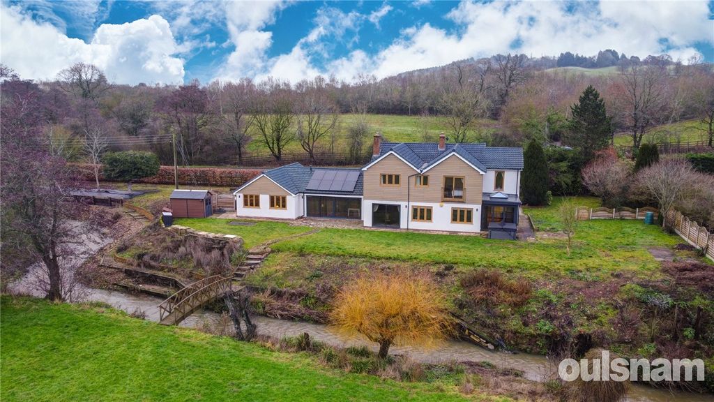 Property photo 2 of 38 Picture No. 11