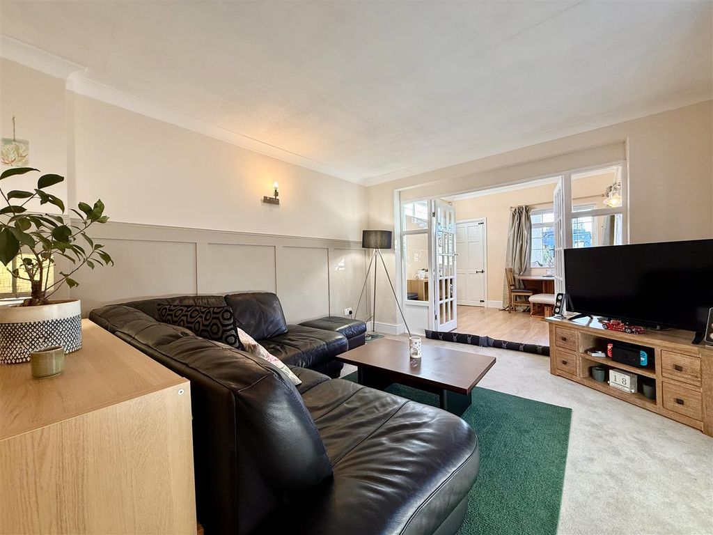 Property photo 3 of 23 3