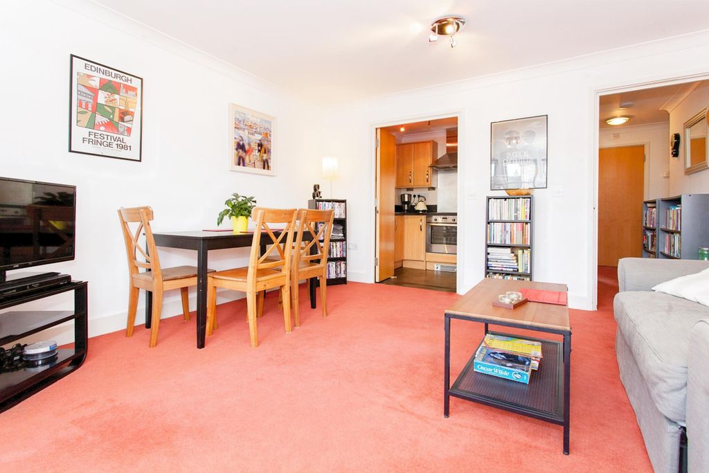 Property photo 3 of 8
