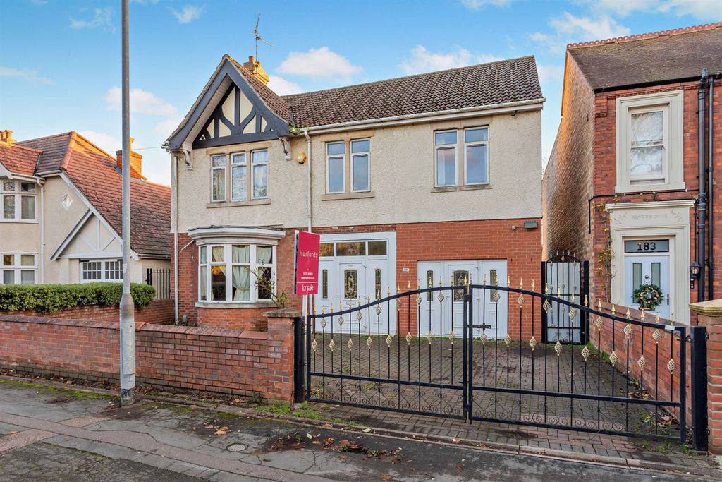 Property photo 1 of 16