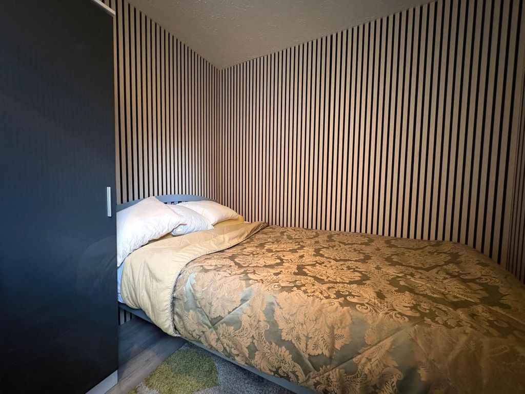 Property photo 3 of 7 Picture No. 18