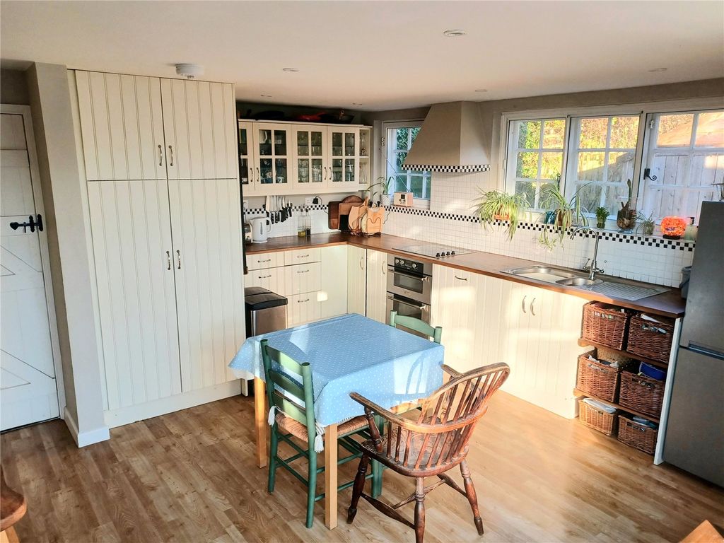 Property photo 2 of 13 Picture 2