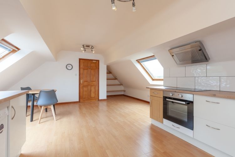 Property photo 2 of 8 190377