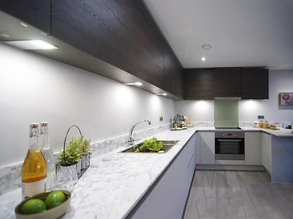 Property photo 2 of 7 Kitchen