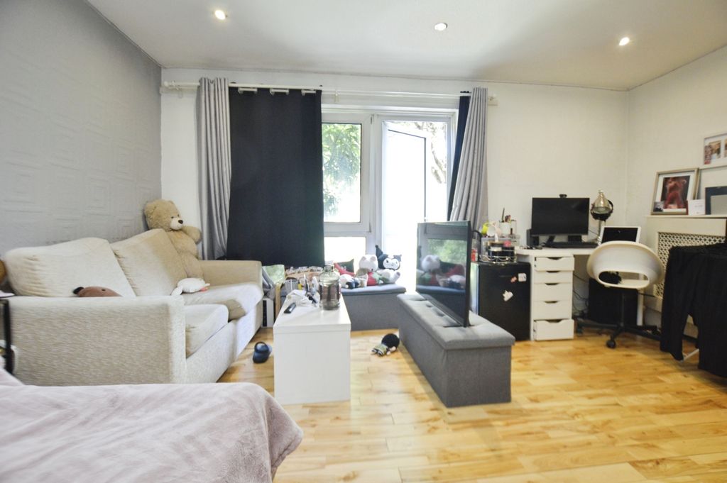 Property photo 1 of 10 Pbox-Img.Jpg