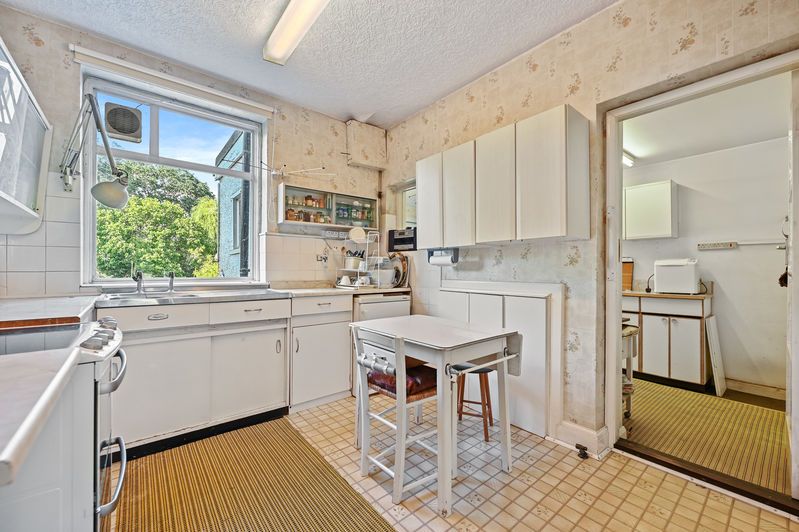 Property photo 3 of 11 Photo 7