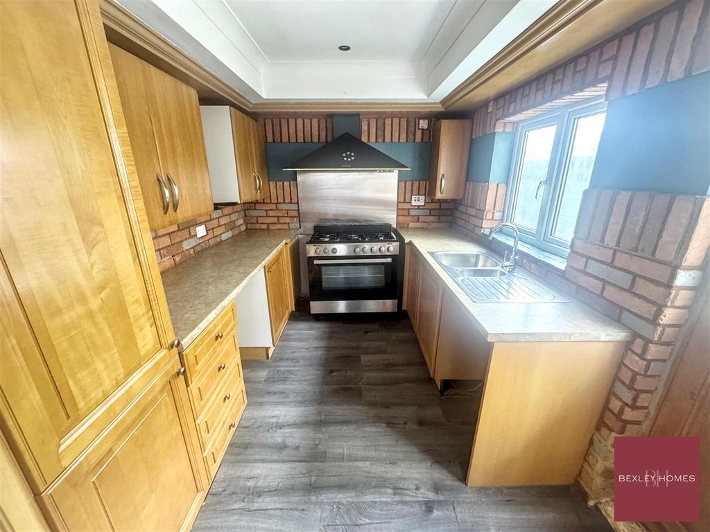 Property photo 2 of 13 Img_3526.Jpg