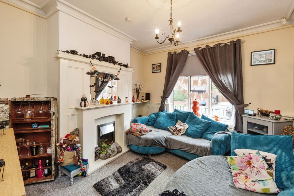 Property photo 2 of 15