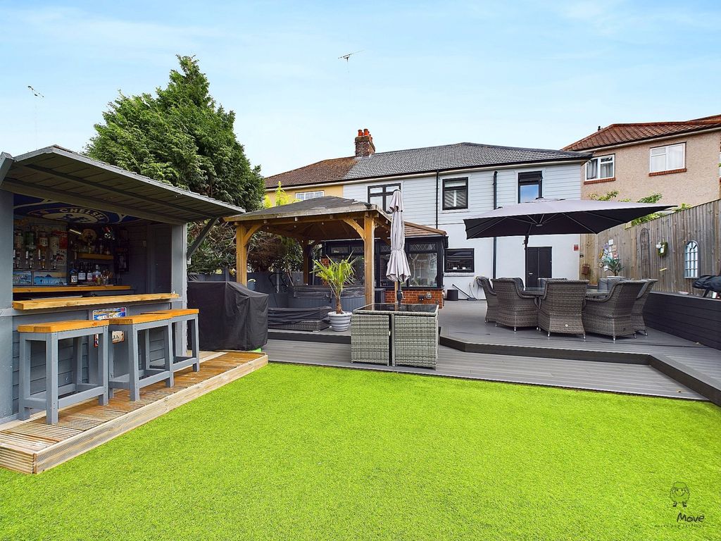 Property photo 2 of 19 20F72Aec95B34Fb498B9F364ba76d187_100_Cam04155G0-Pr