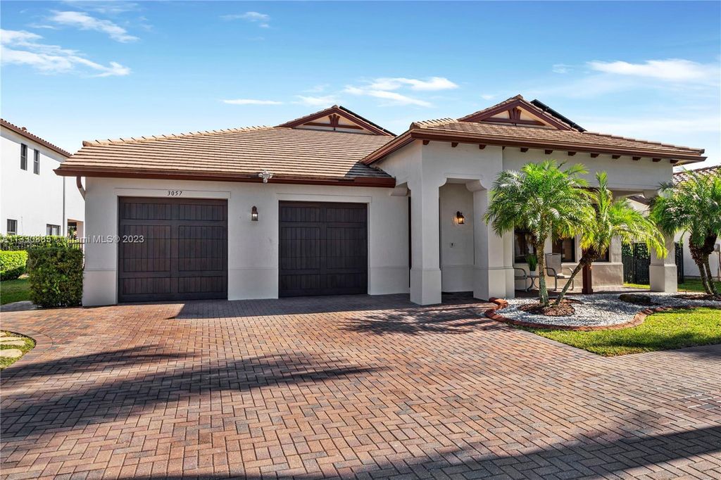Property photo 1 of 50