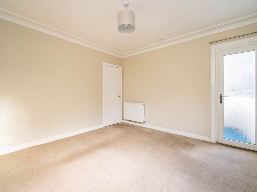Property photo 3 of 13 61817_3-3-Trinitycourt-004