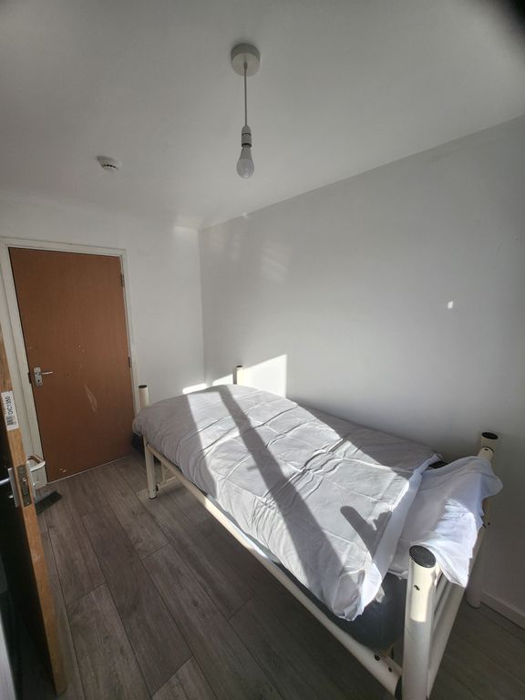 Property photo 3 of 4