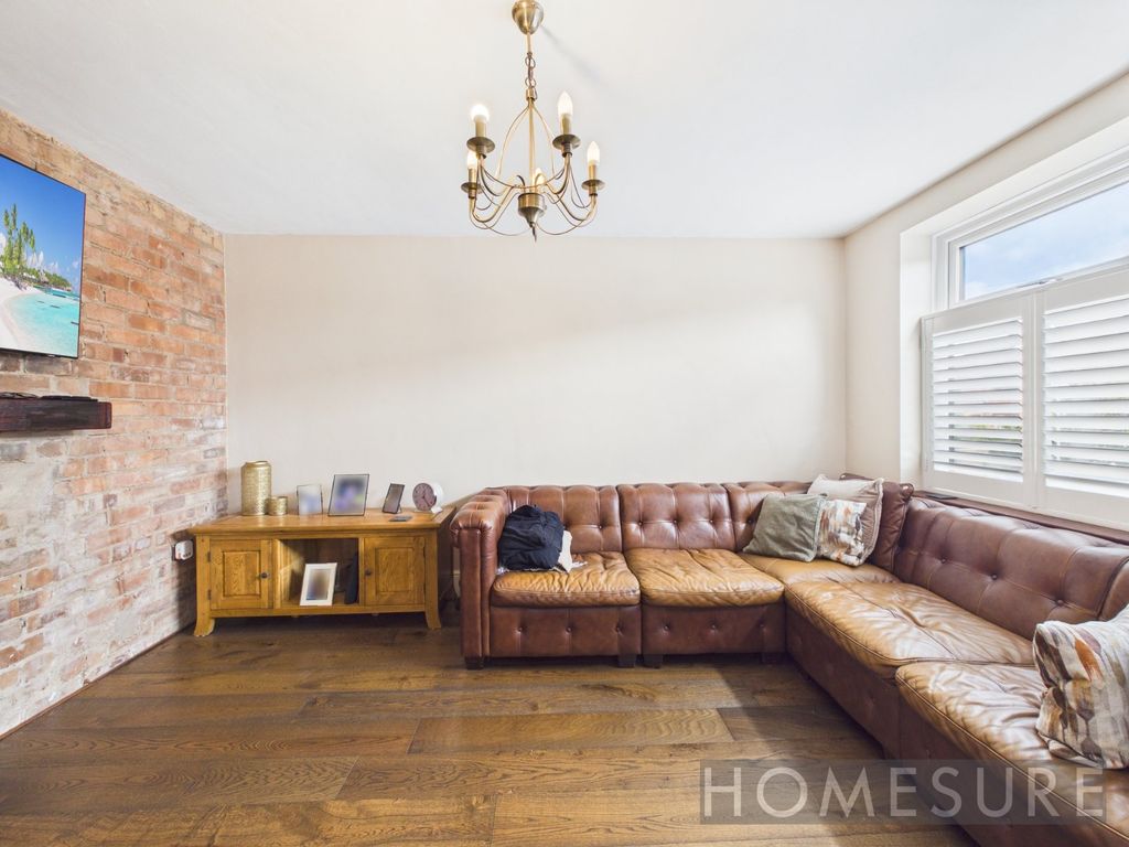 Property photo 3 of 41 Picture No. 34