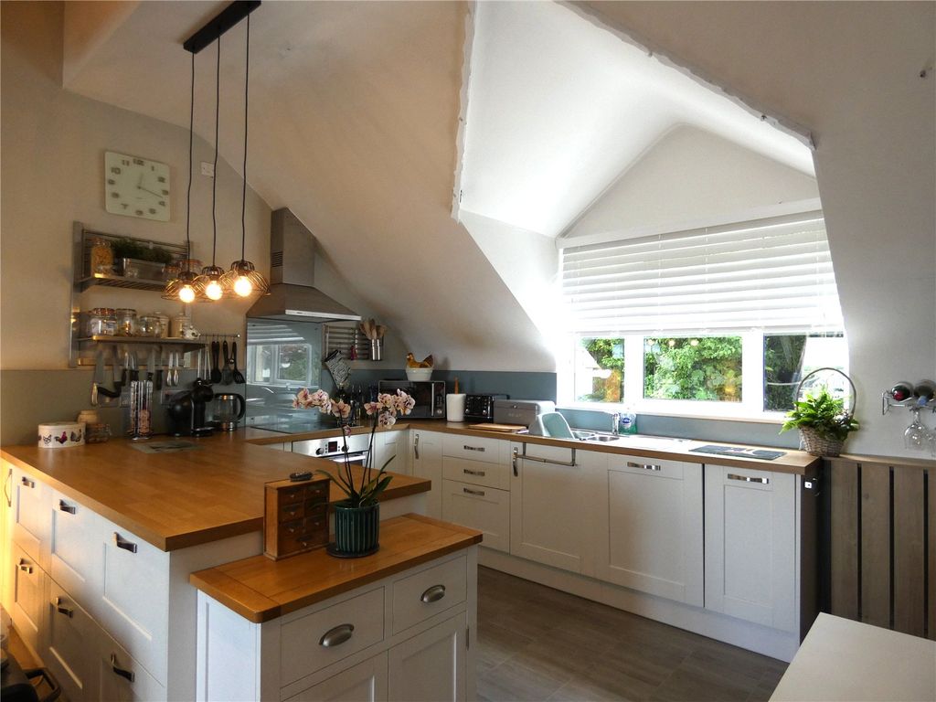 Property photo 3 of 22 Picture No. 03