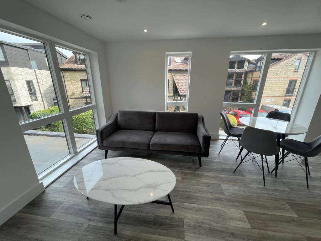 Property photo 2 of 8