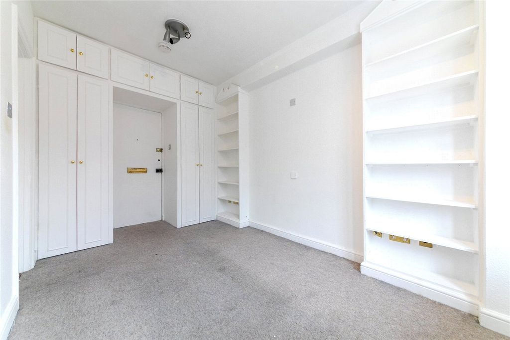 Property photo 2 of 7 Picture No. 05