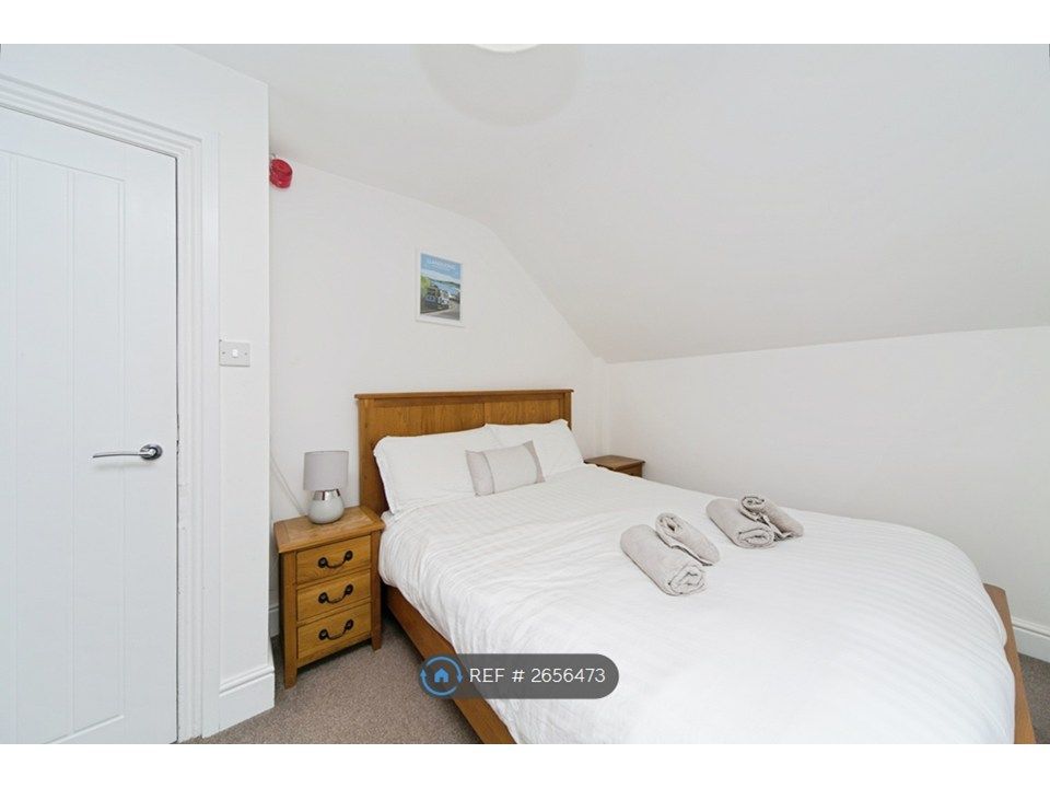 Property photo 3 of 19 Bedroom