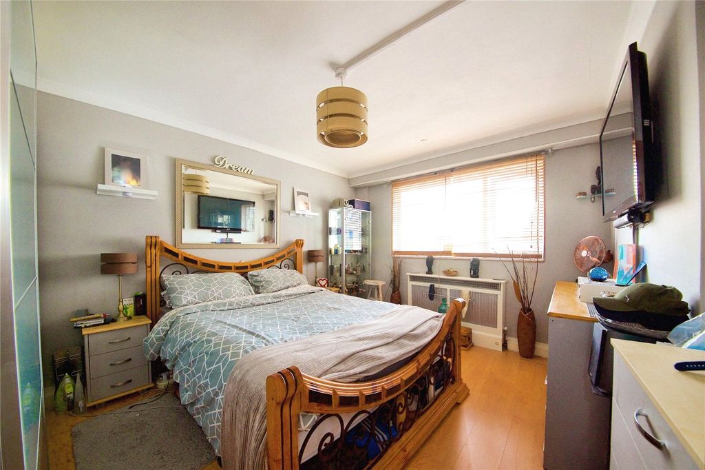 Property photo 2 of 16 Picture No. 04