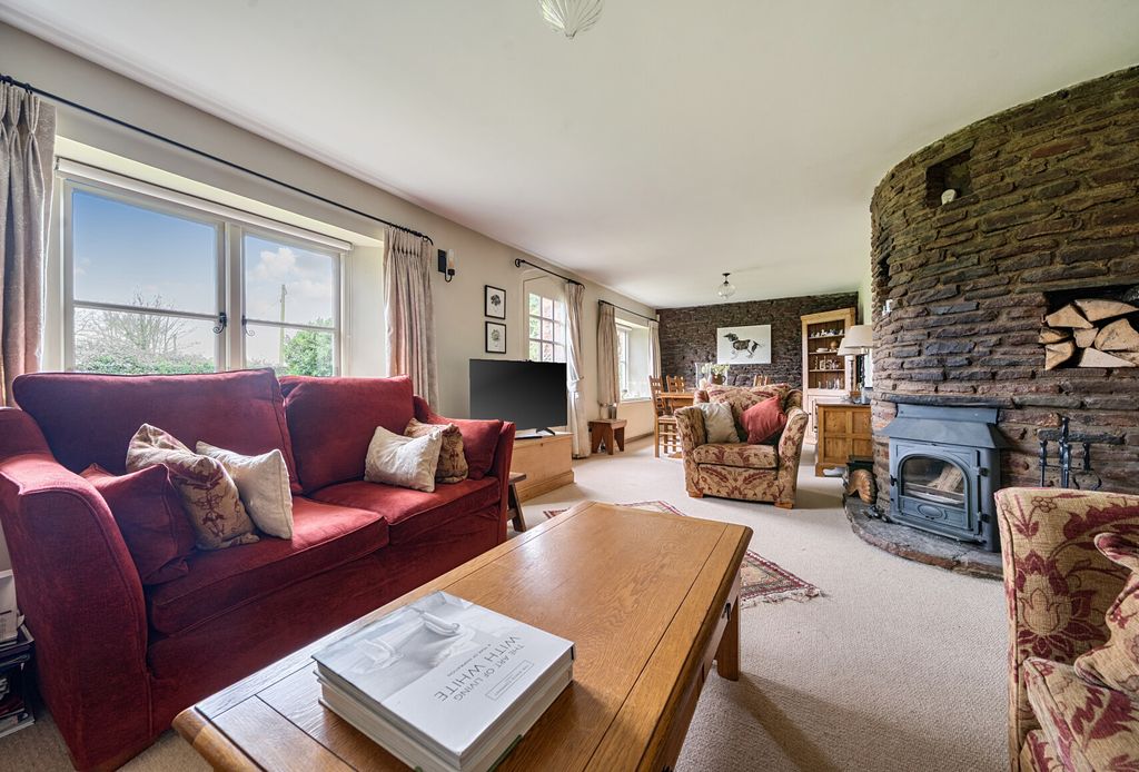 Property photo 3 of 28 1419896-6-69A0379...