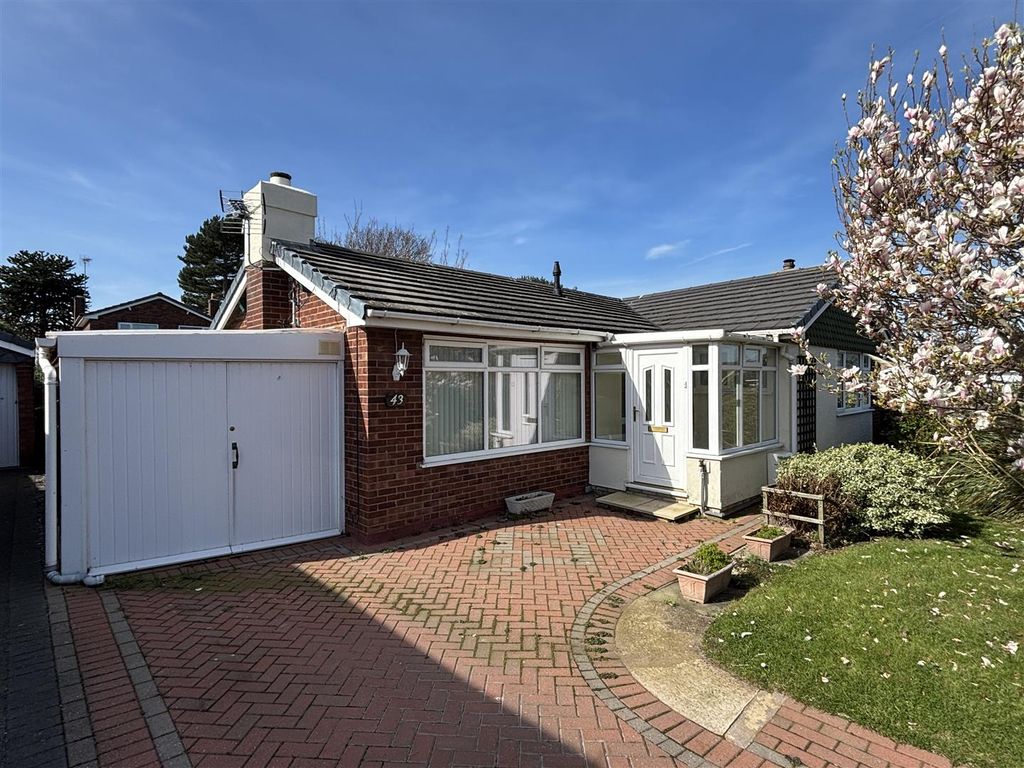 Property photo 1 of 17 Front Aspect 1.Jpg