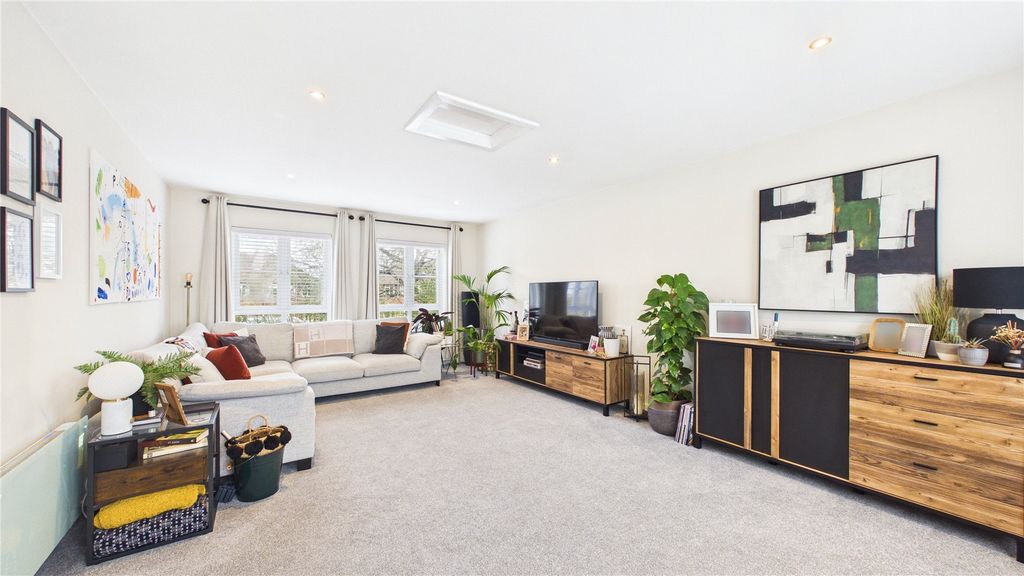 Property photo 2 of 13 Picture 2