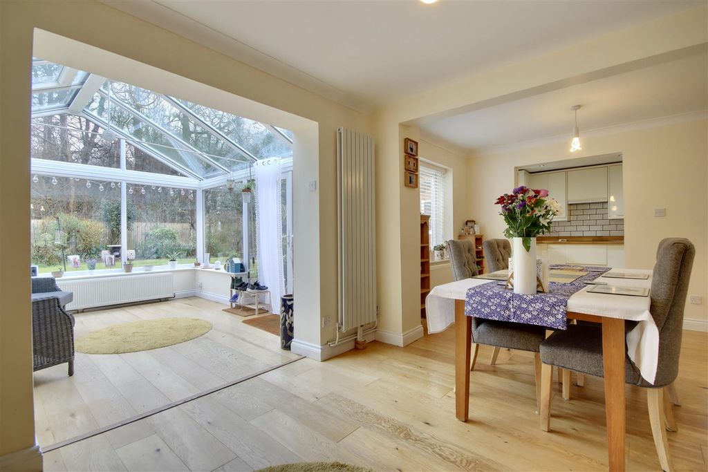 Property photo 3 of 20 Dining Room