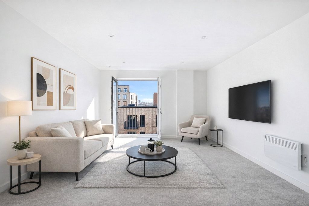 Property photo 2 of 11 Picture No. 17