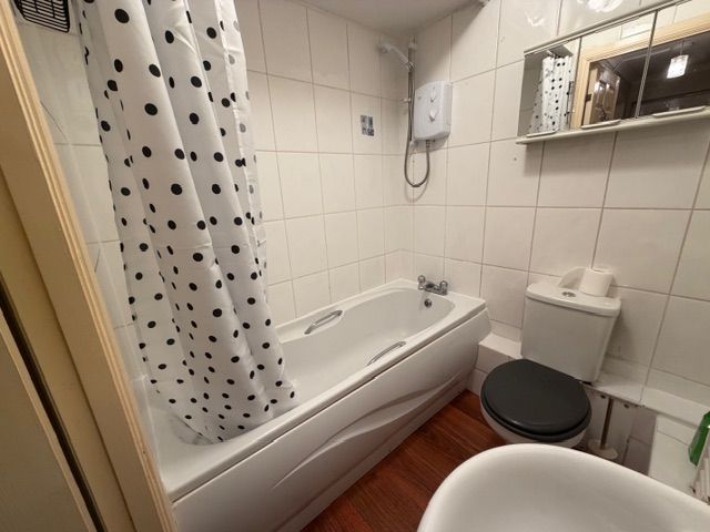 Property photo 3 of 9 Photo 3