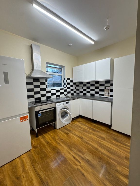 Property photo 1 of 4