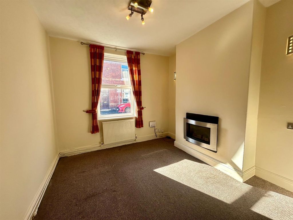Property photo 2 of 9 2.Jpg
