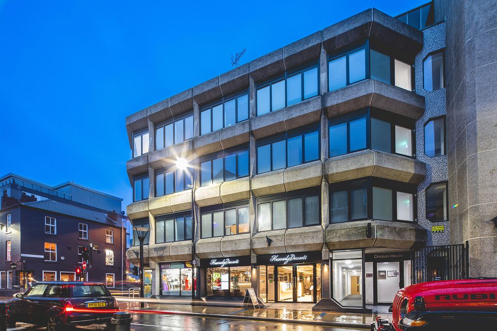 Property photo 1 of 6