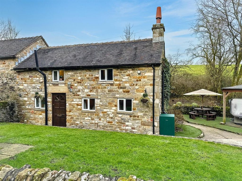 Property photo 1 of 22 Outside