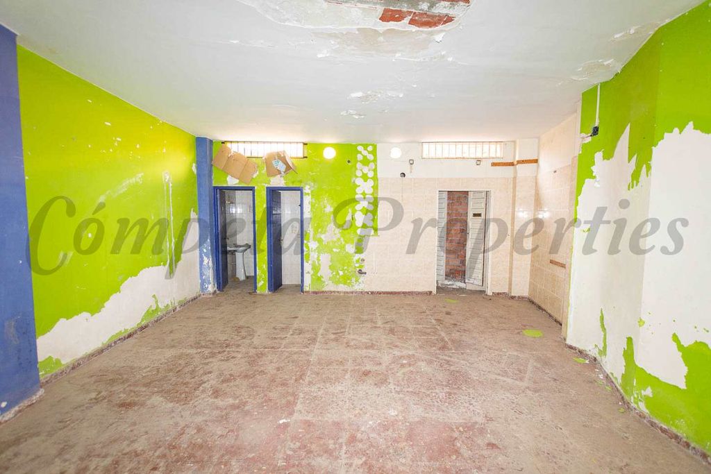 Property photo 2 of 11