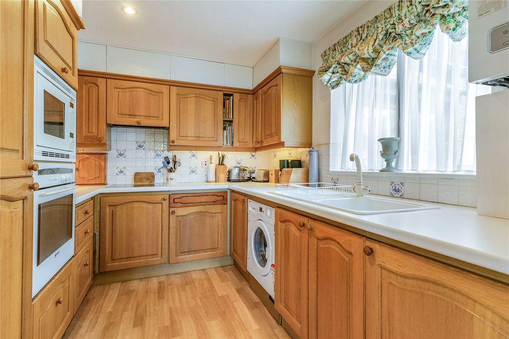 Additional image 10 of 2 bed flat for saleHalyards, Topsham, Exeter, Devon EX3