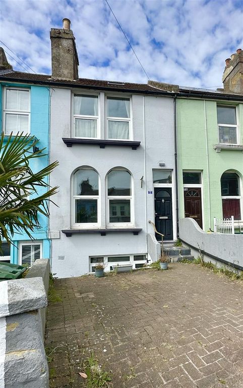 Property photo 3 of 19