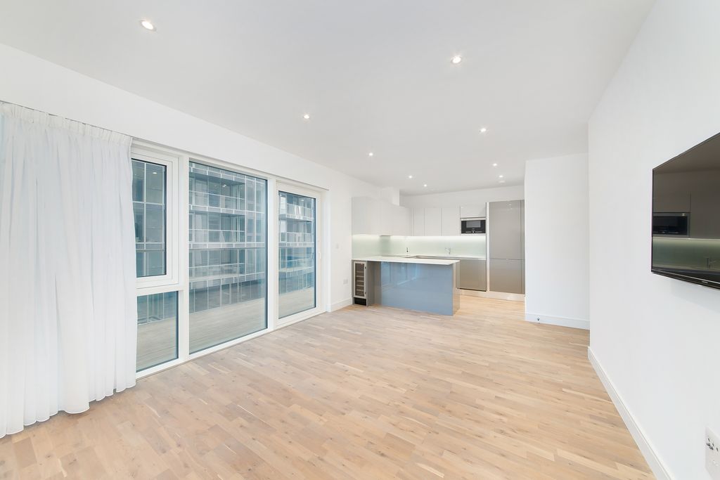 Property photo 3 of 14