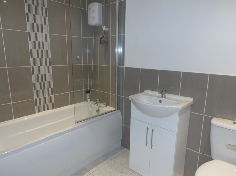 Property photo 3 of 4