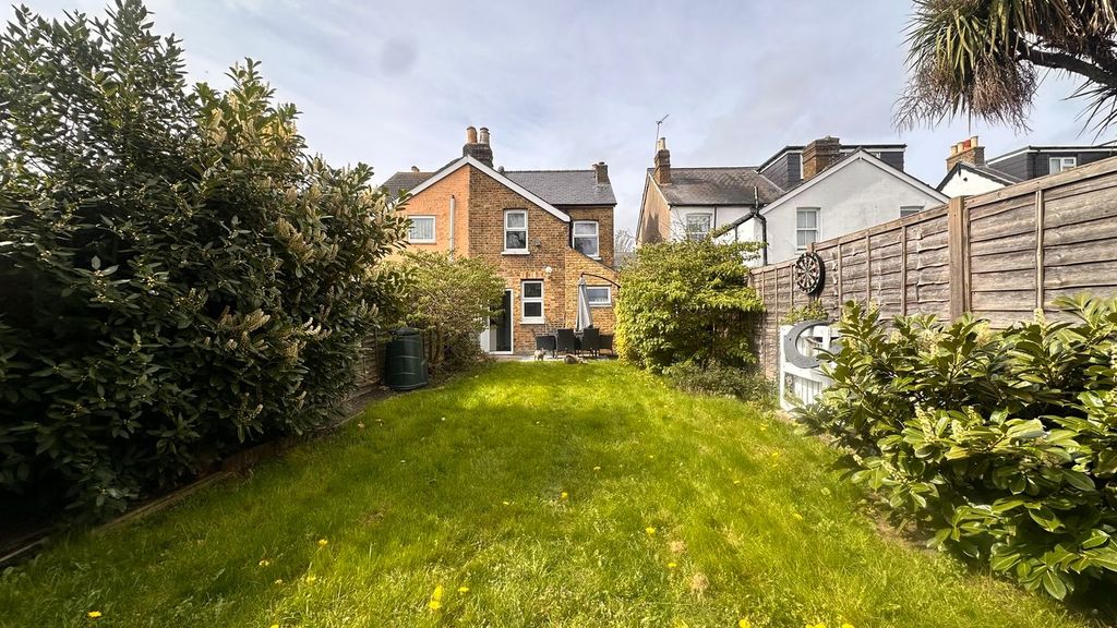 Property photo 2 of 12