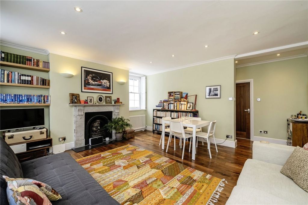 Property photo 2 of 8